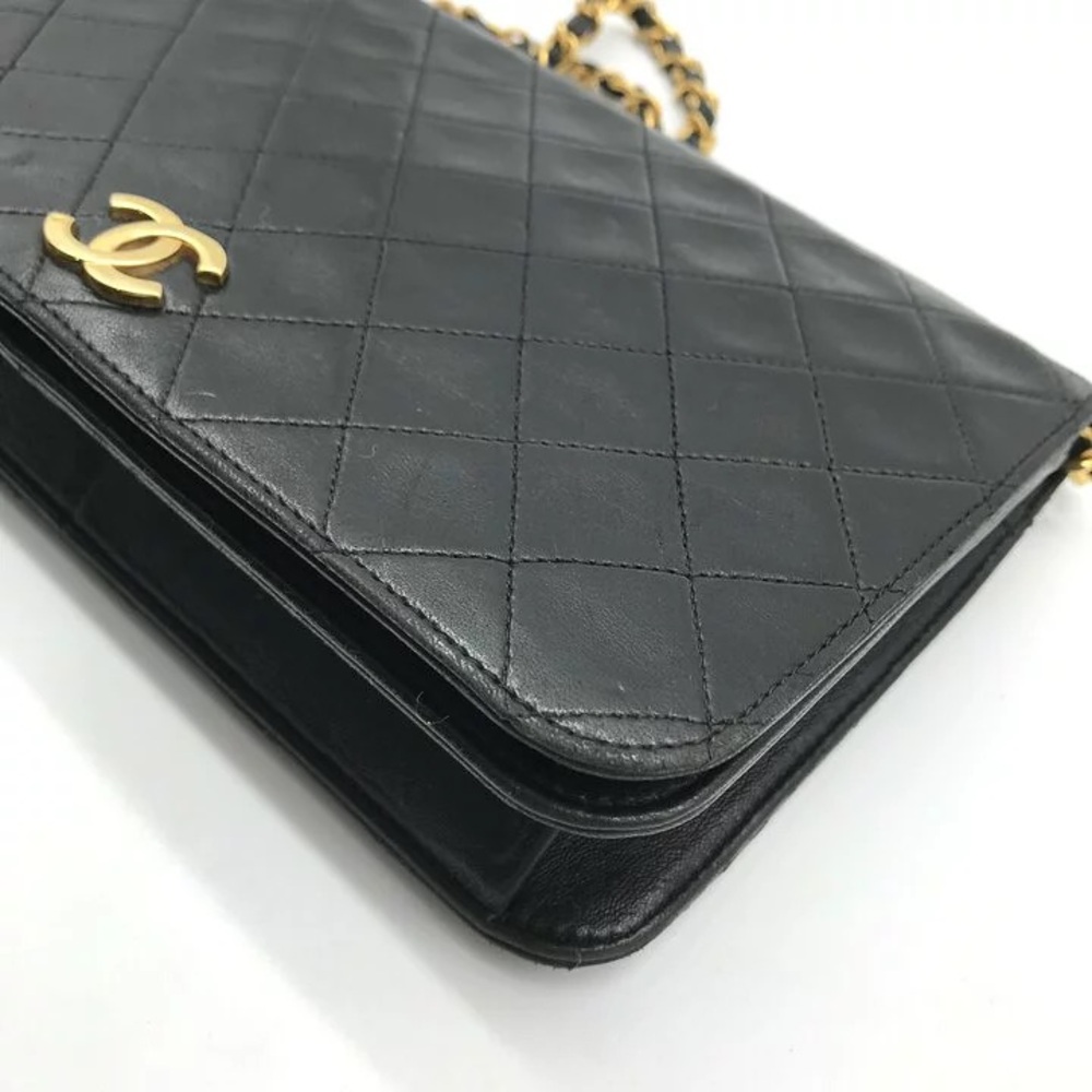 Authentic CHANEL black single flap lambskin classic bag 24k gold hardware - Picture 7 of 11